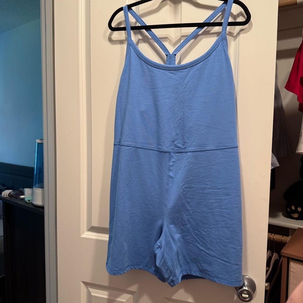 Old navy active bodysuit XXL powerchill